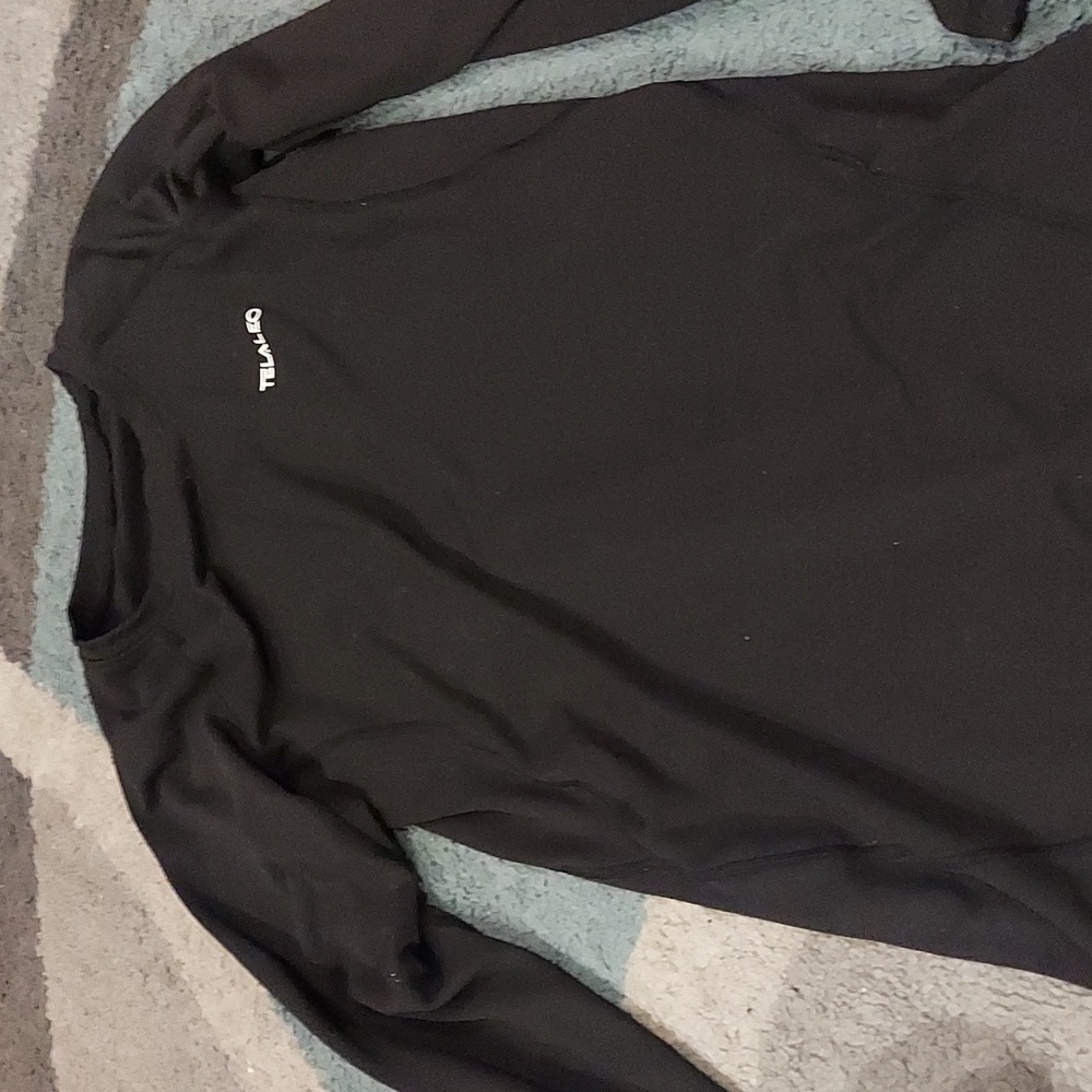 TELALEO Black Long Sleeve Shirt - Cold Gear Youth M 8-10